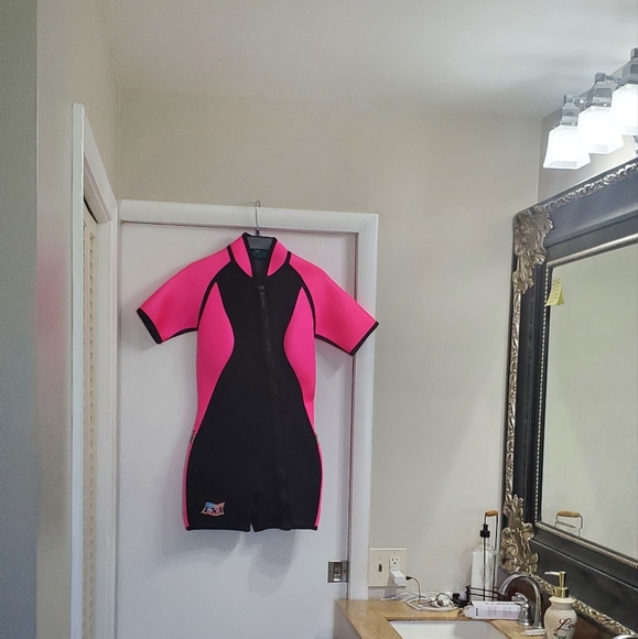 SOLD!!Harvey's Black & Pink Neoprene Scuba Diving Wetsuit Shorts Women’s X-Large - Picture 3 of 10